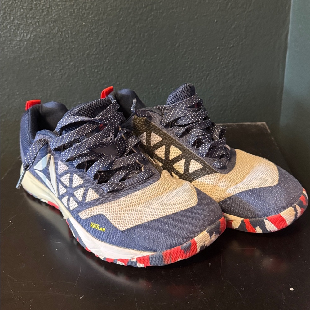 Reebok Star-Patterned Navy and White Nano 6